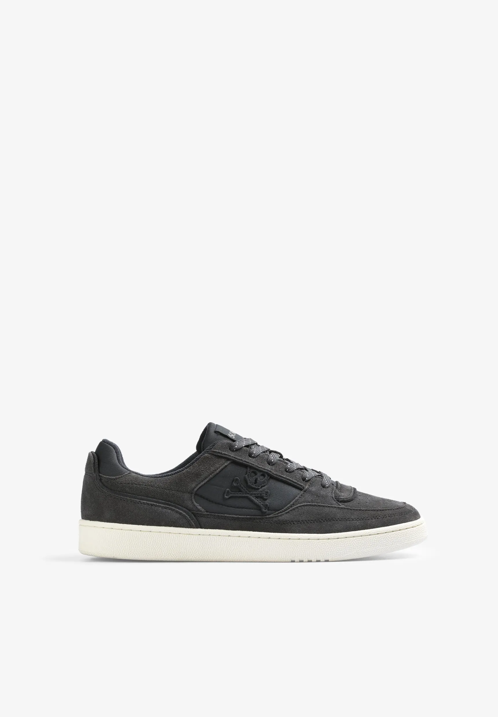 BOY Scalpers - | Sneakers | SPLIT SUEDE LOW-TOP SNEAKERS WITH SKULL