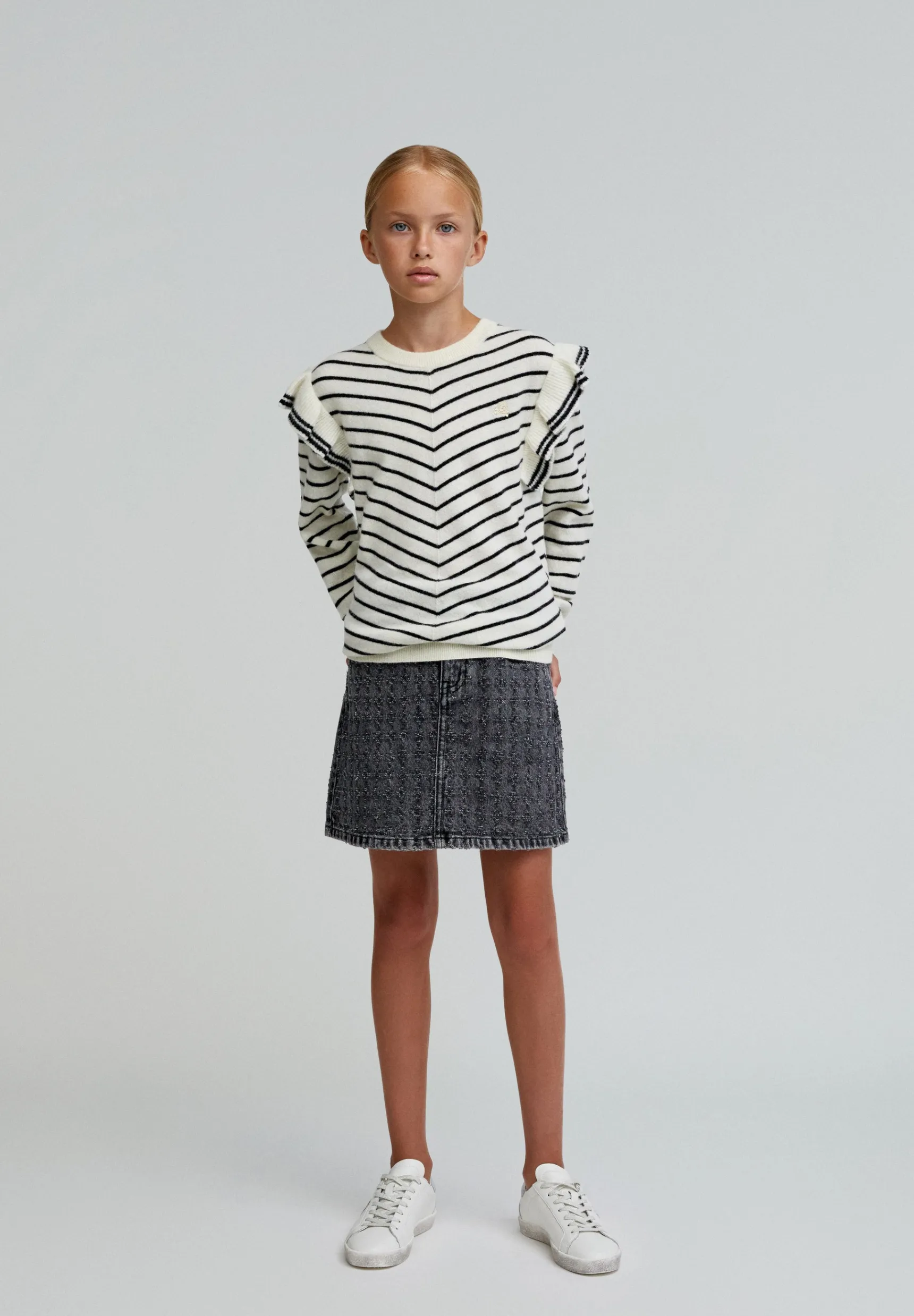 BOY Scalpers Sweaters & Cardigans | Best Sellers | SWEATER WITH RUFFLES