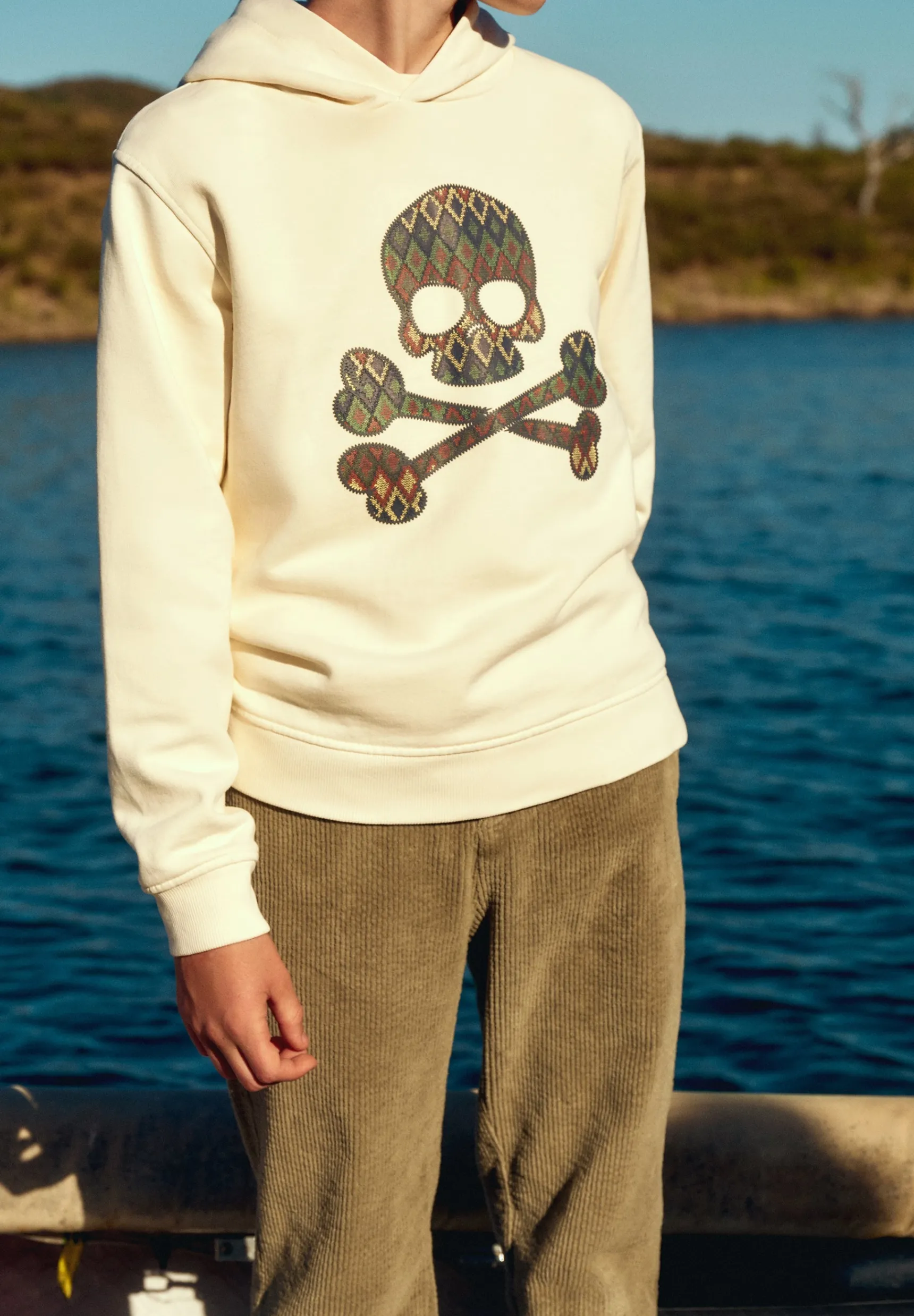 BOY Scalpers The Adventurers | SWEATSHIRT WITH KILIM SKULL