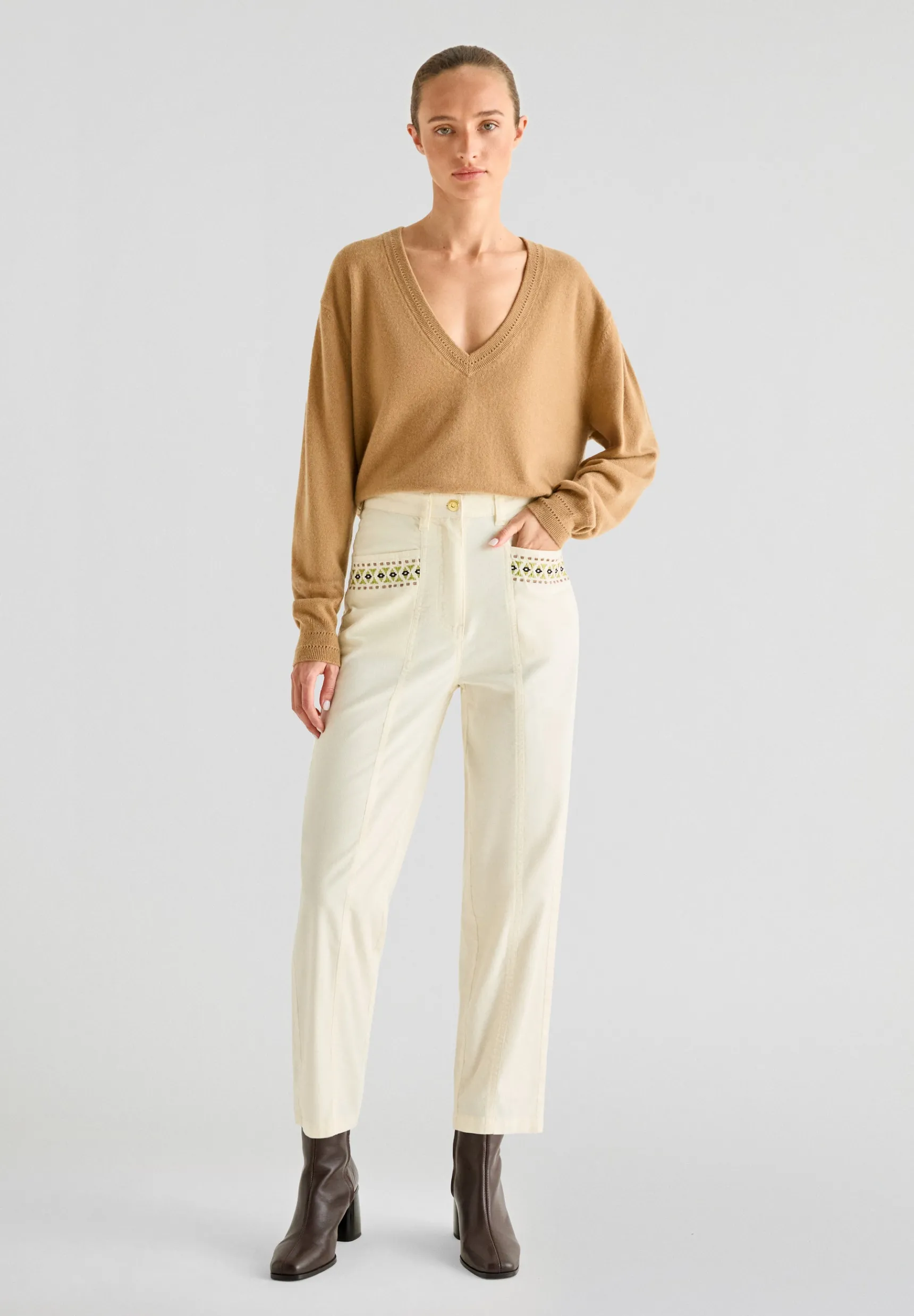 Scalpers Trousers | VELVET CHINO EMB PANT